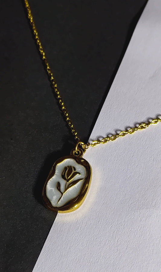 Rose Necklace
